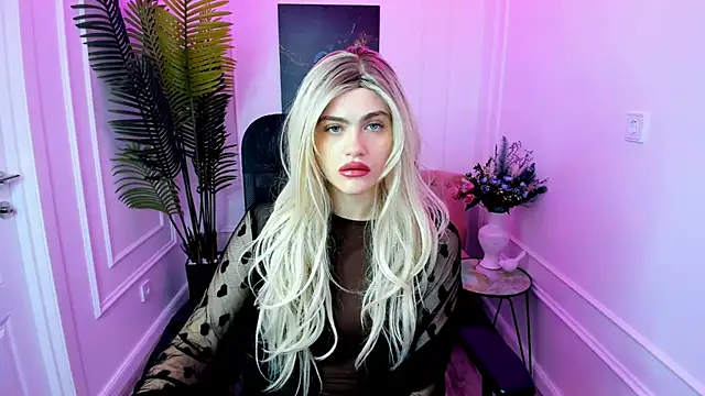 LeslieMineg online show from October 2025 11:19:01 AM