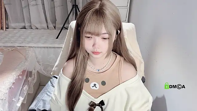 liuruyuan888 online show from April 2026 09:45:01 PM