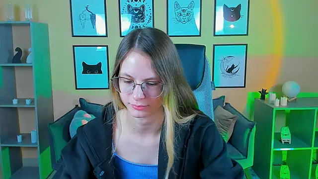 Carrie Rose online show from October 2025 02:22:02 AM