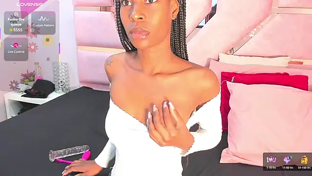 Snapshot of Cattaleyyaxxx chatting on October 2025 11:18:02 AM Cattaleyyaxxx online show from October 2025 11:18:02 AM