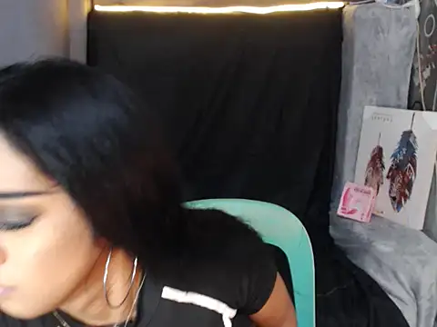 SerenityFoxx online show from November 2025 06:08:01 PM