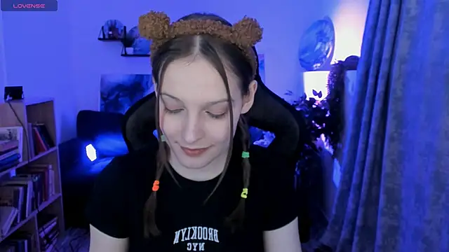 JenniferKiim online show from March 2026 12:02:02 PM