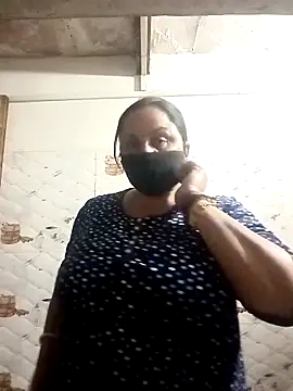 Rakhi sawant143 online show from December 2025 02:44:01 PM