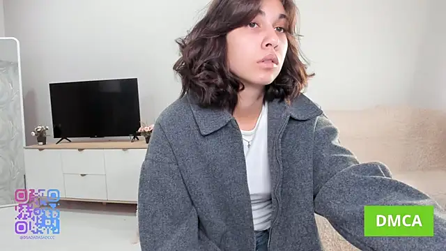 MeiFrock online show from September 2025 04:43:02 PM