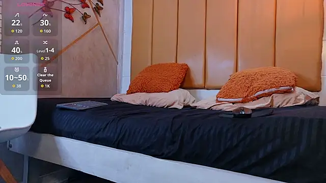 Snapshot of alphakongX chatting on October 2025 12:00:01 AM alphakongX online show from October 2025 12:00:01 AM