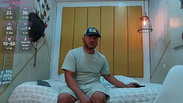 Snapshot of alphakongX chatting on October 2025 11:56:02 PM alphakongX online show from October 2025 11:56:02 PM