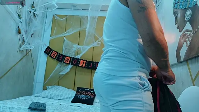 Snapshot of alphakongX chatting on October 2025 11:52:02 PM alphakongX online show from October 2025 11:52:02 PM