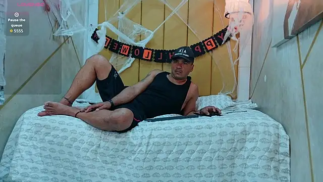 Snapshot of alphakongX chatting on October 2025 11:51:02 PM alphakongX online show from October 2025 11:51:02 PM