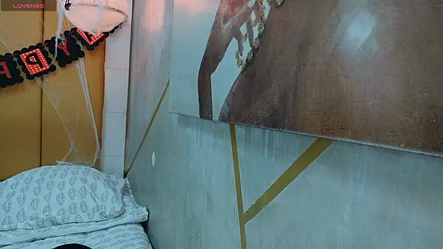 Snapshot of alphakongX chatting on October 2025 11:50:01 PM alphakongX online show from October 2025 11:50:01 PM