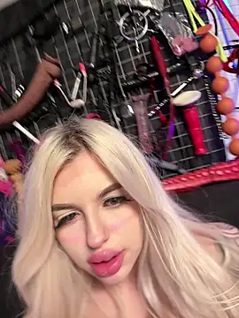 Steffi Snowbunny online show from February 2026 10:13:02 PM