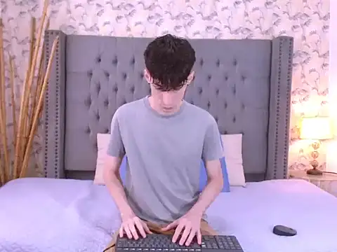 Luke Carter online show from September 2025 01:04:01 PM