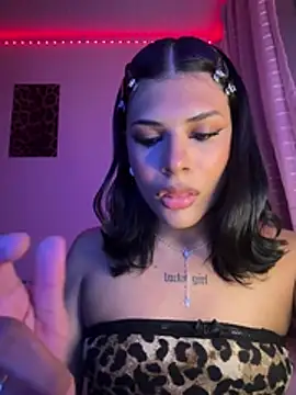 luluzinhax online show from July 2026 01:47:01 AM
