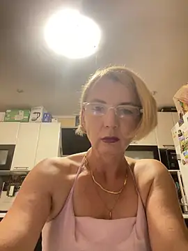 Snapshot of VasylynaLove421 chatting on September 2025 07:24:02 PM VasylynaLove421 online show from September 2025 07:24:02 PM