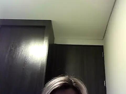 Valery  Rouse  online show from October 2025 09:56:01 PM