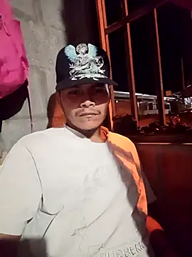 Snapshot of MiaouingAerofoil chatting on November 2025 02:01:02 AM MiaouingAerofoil online show from November 2025 02:01:02 AM