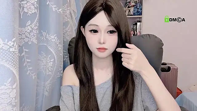 gummy-candy online show from September 2025 04:30:01 PM