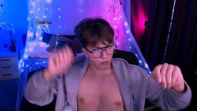 travis wolf  online show from November 2025 08:20:01 PM