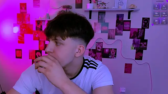 travis wolf  online show from April 2026 08:56:01 AM