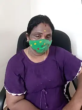 Snapshot of Tamil_Kavitha10 chatting on September 2025 06:40:02 PM Tamil Kavitha10 online show from September 2025 06:40:02 PM