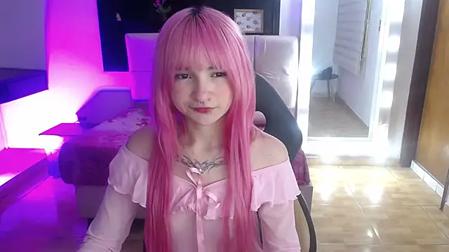 Snapshot of _Charlotte_Collins_ chatting on May 2026 02:55:01 PM Charlotte Collins online show from May 2026 02:55:01 PM