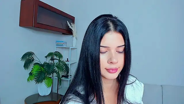 Snapshot of JoCauterucci chatting on September 2025 06:46:01 AM JoCauterucci online show from September 2025 06:46:01 AM