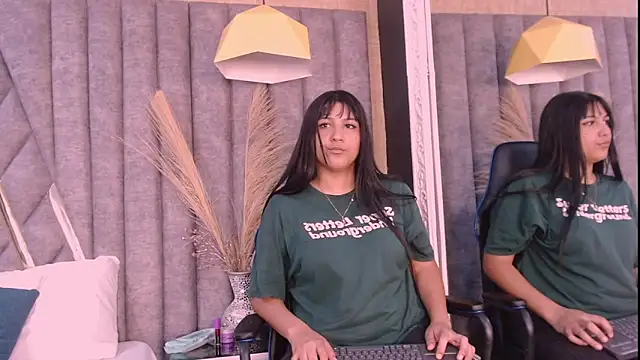 Snapshot of GraceWalker chatting on September 2025 07:28:02 PM GraceWalker online show from September 2025 07:28:02 PM