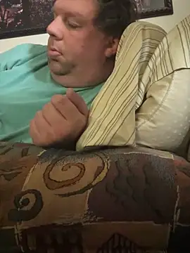 Stephanie1984 online show from April 2026 07:00:01 PM