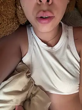 lulizoee online show from March 2026 05:57:02 PM