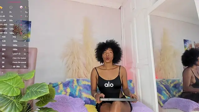 CardyKambell1 online show from October 2025 04:44:01 AM