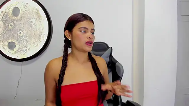 Miaa Rosse online show from October 2025 12:00:02 PM