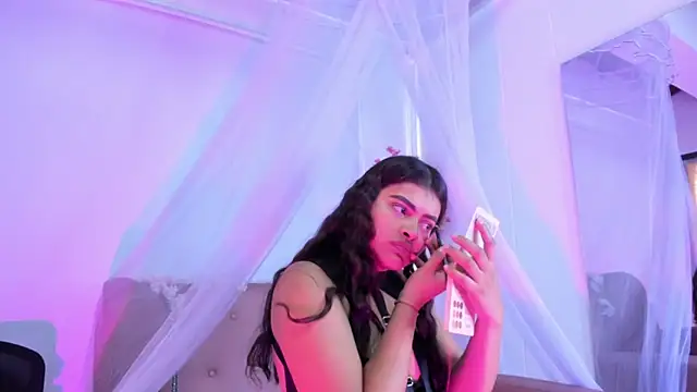 Miaa Rosse online show from December 2025 12:43:01 PM