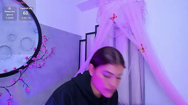 Miaa Rosse online show from January 2026 12:07:01 PM