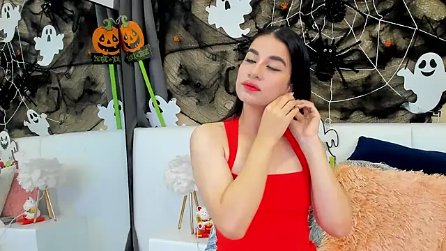 MiaDunoff online show from October 2025 09:16:01 PM