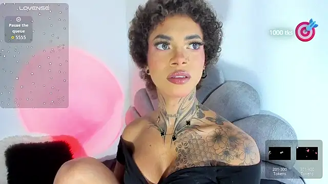 michell danna online show from December 2025 02:19:01 AM