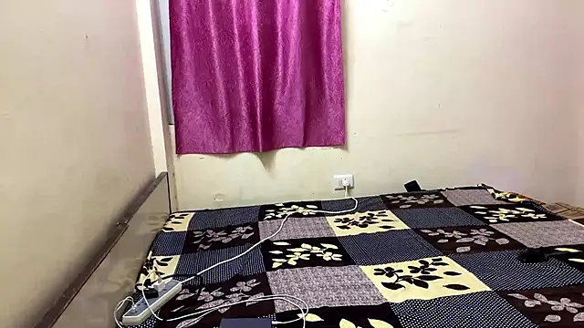 LuvLayla online show from September 2025 04:18:01 PM