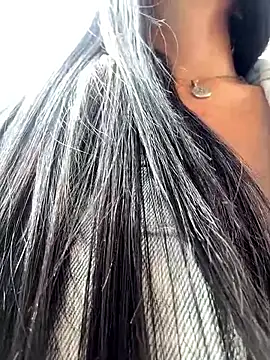 MarianaSandoval27 online show from November 2025 05:33:01 PM