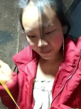 Snapshot of liu-liusexy chatting on January 2026 02:33:01 PM liu-liusexy online show from January 2026 02:33:01 PM