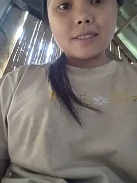 Snapshot of omiu-baby chatting on June 2026 03:05:02 AM omiu-baby online show from June 2026 03:05:02 AM
