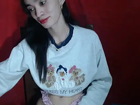 Snapshot of darcey_desires chatting on September 2025 01:45:01 PM darcey desires online show from September 2025 01:45:01 PM
