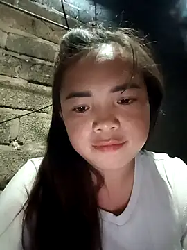 Snapshot of AnHa19 chatting on September 2025 04:23:01 AM AnHa19 online show from September 2025 04:23:01 AM