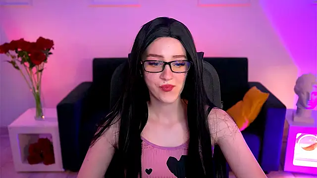 AliceWelch  online show from September 2025 10:27:01 AM