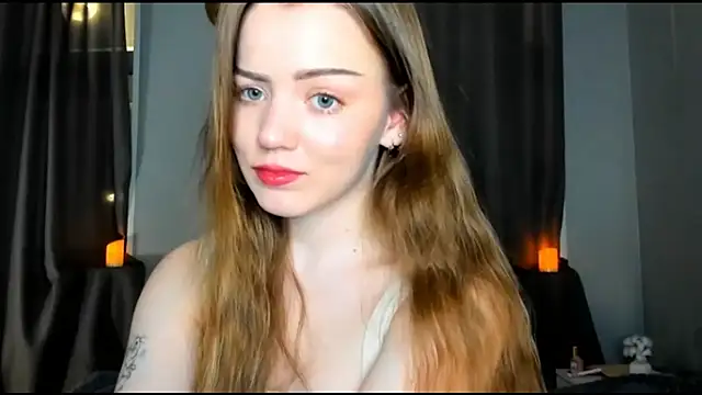 Snapshot of Olivia_Mens chatting on September 2025 10:37:01 AM Olivia Mens online show from September 2025 10:37:01 AM