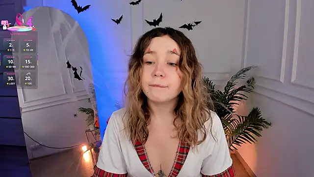 Lina Glow online show from October 2025 06:58:01 AM