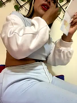 JesicaHorny69 online show from October 2025 02:06:02 PM