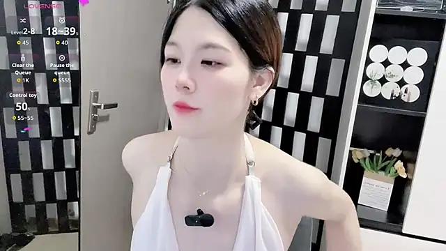 Yueyue-MM online show from September 2025 10:54:01 PM