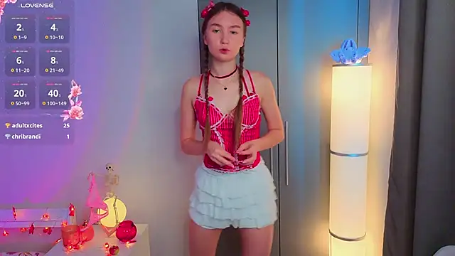 ElfredaTupy online show from October 2025 06:27:02 AM