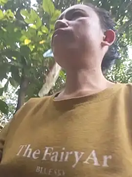 simi-lucy online show from December 2025 03:47:01 AM