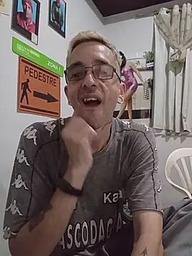 dinho carioca online show from April 2026 06:57:01 PM