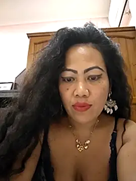 Lindarossyta online show from June 2026 12:32:02 AM