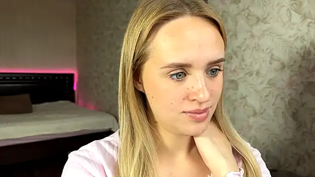 ElisabetLorney online show from October 2025 08:36:02 AM